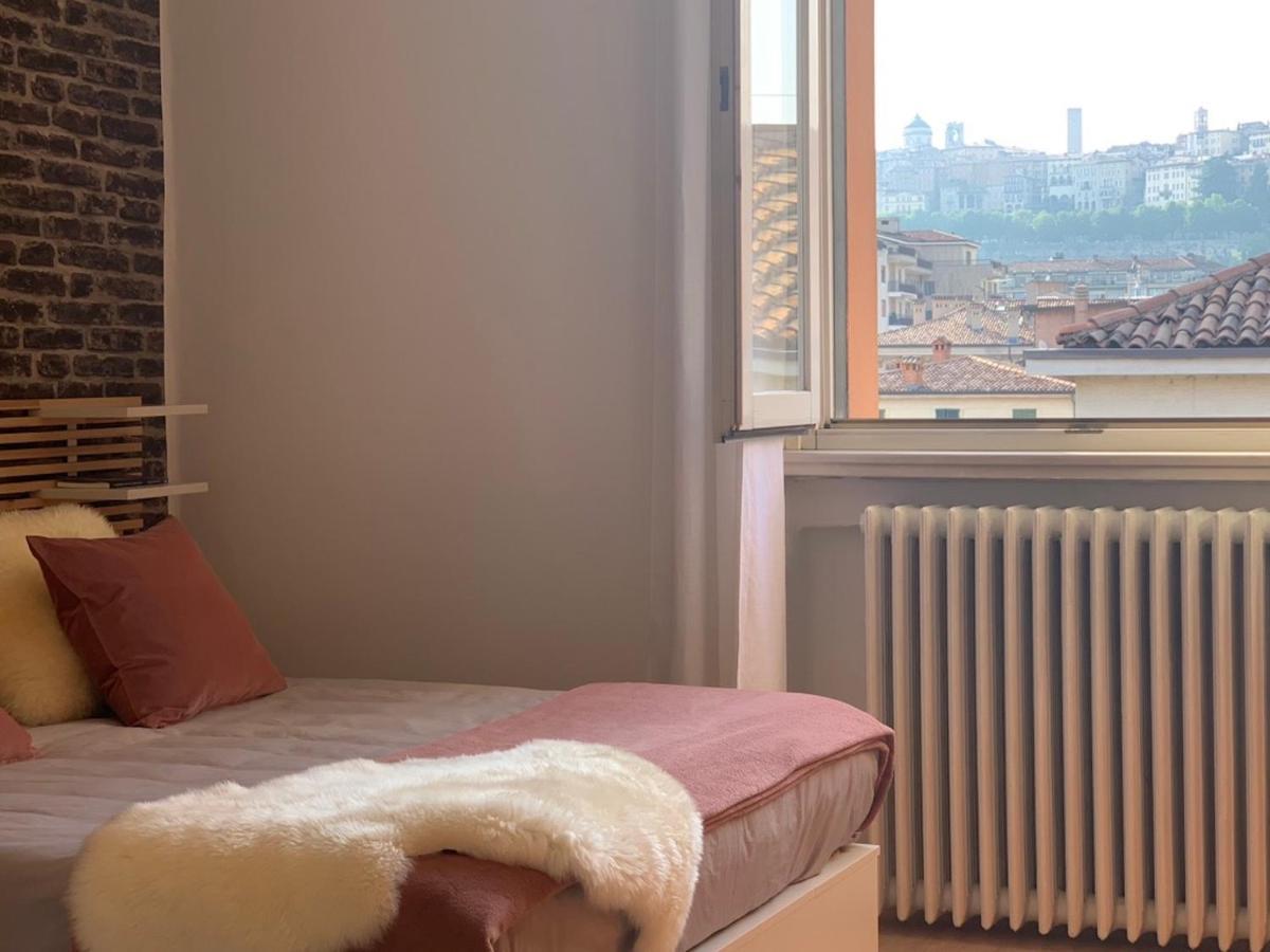 Camozzi Central Apartment Bergamo Dış mekan fotoğraf