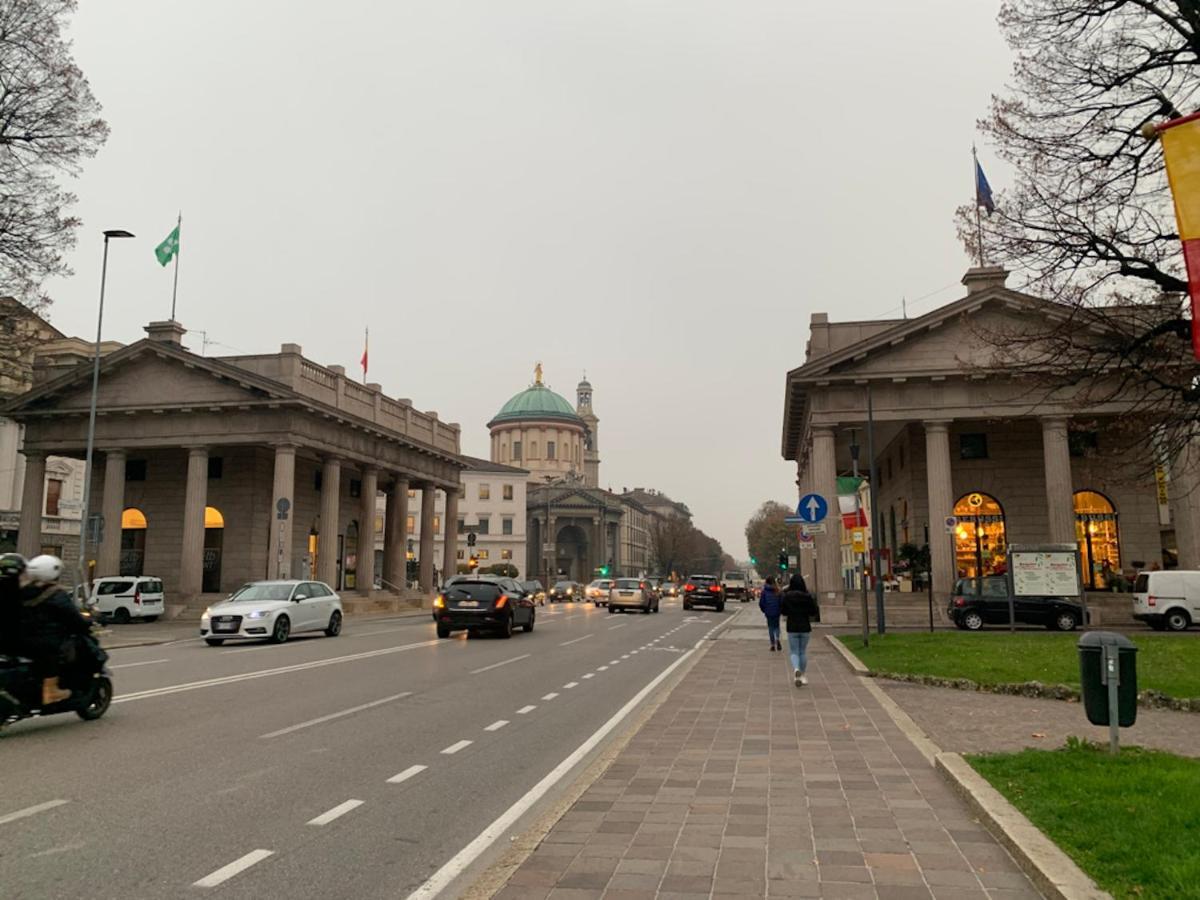 Camozzi Central Apartment Bergamo Dış mekan fotoğraf